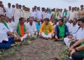 BJP Drought Study Team Led by R. Ashoka Protests in Pigeon Pea Field, Demands Relief for Farmers