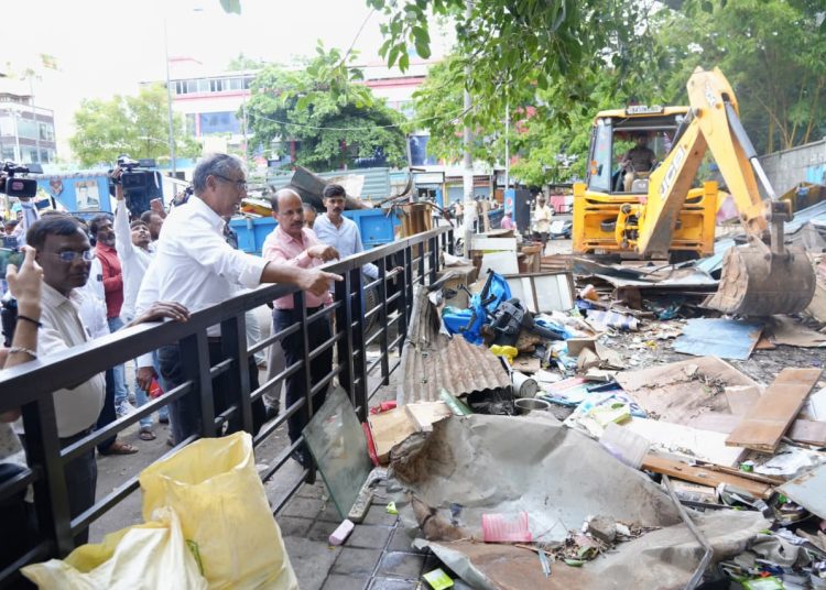 GBA Engineers Brutally Assaulted During Footpath Clearance Drive in Bengaluru; 10 Arrested