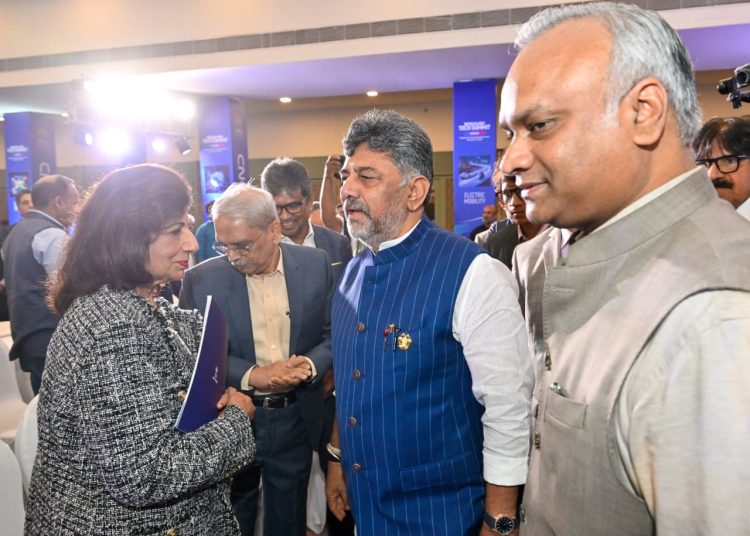 CM D.K. Shivakumar Invites CEOs to Partner in Karnataka’s Next Growth Phase, Unveils Vision Beyond Bengaluru