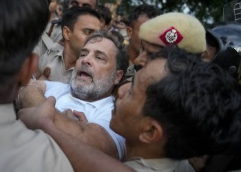 Rahul, Priyanka Detained, Released After Congress Protest Outside PM’s Residence