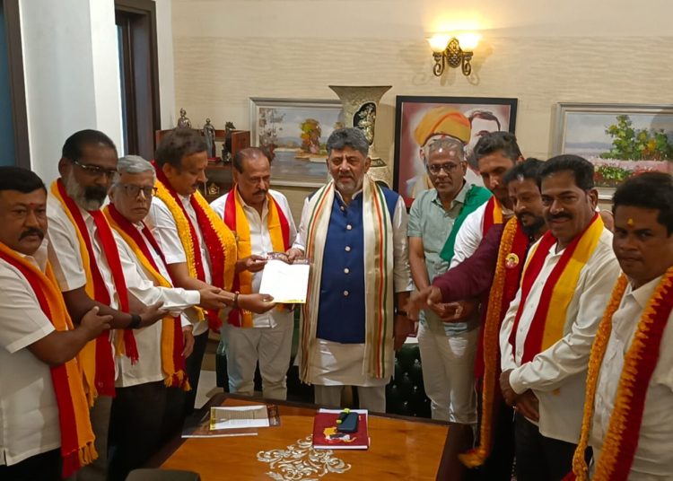 Kannada Organisations Submit Memorandum to CM Shivakumar on Cauvery Water, Irrigation Projects