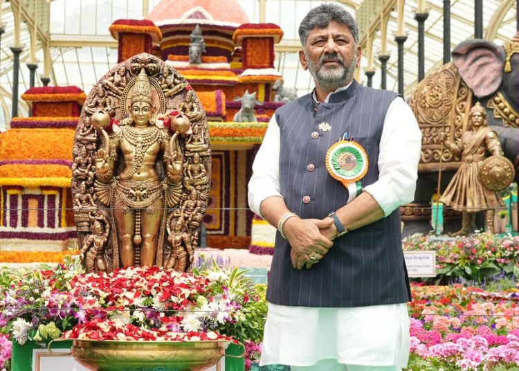 ‘Glory of Ganga Dynasty’ Blossoms at Lalbagh: 220th Flower Show Inaugurated for Independence Day